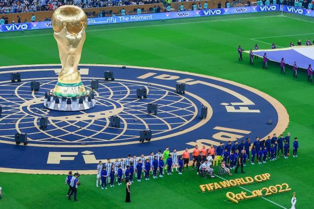 欧亿体育APP-值得加冕的时刻，不只是捧杯