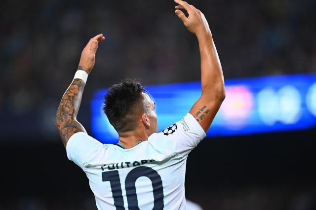 欧亿体育官方网站-【人物】拿巴萨破球荒！破茧而出的劳塔罗不做“怼锋”