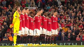 欧亿体育APP-【欧联】赛前致敬英女王 C罗回首发进球无效 曼联负